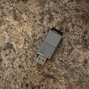 128gb Silver USB 3.0 Flash Drive